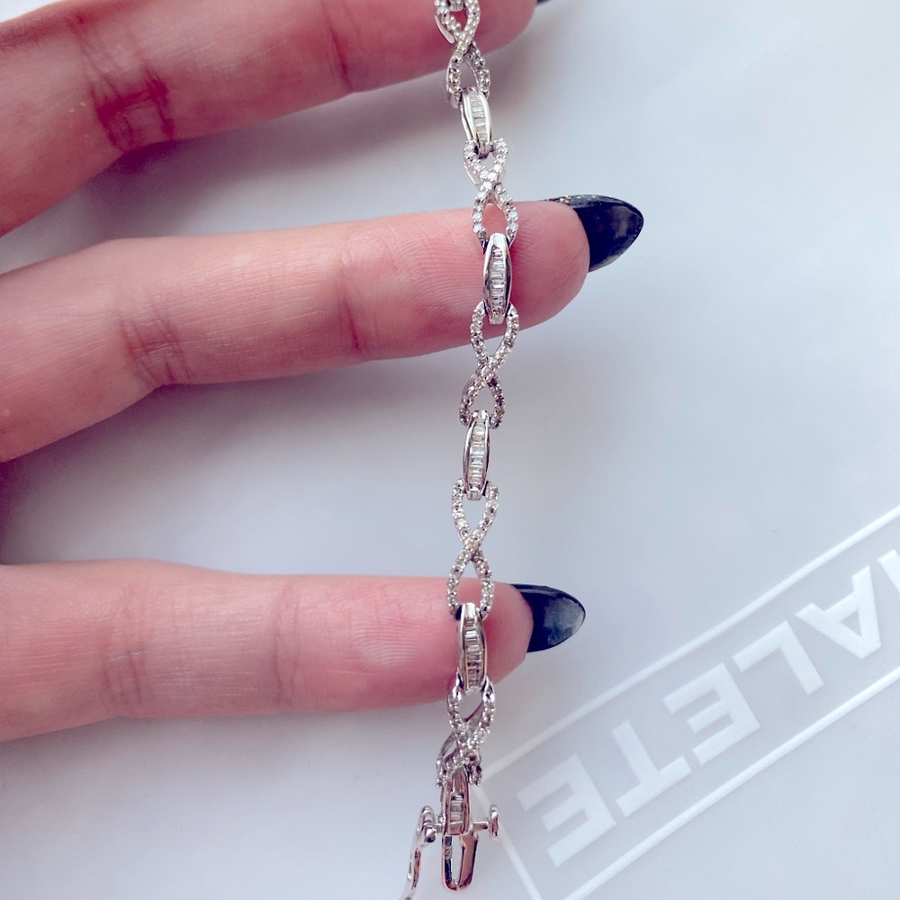 Kay jewelers Diamond Infinity Bracelet 1 cttw Baguette/Round 10K